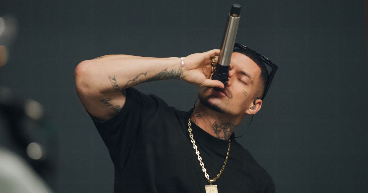 Filipe Ret lança “Ao Vivo no Sonastério” e revisita o álbum “Nume” com nova roupagem sonora