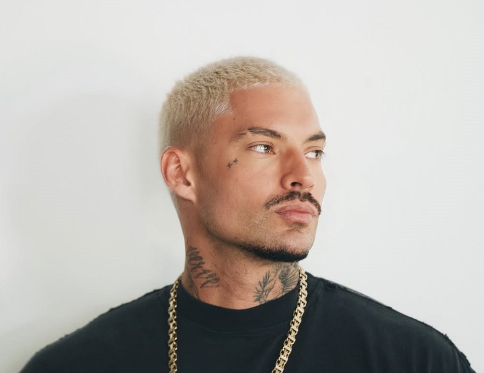 Filipe Ret lança “Ao Vivo no Sonastério” e transforma faixas de “Nume” em novas paisagens musicais